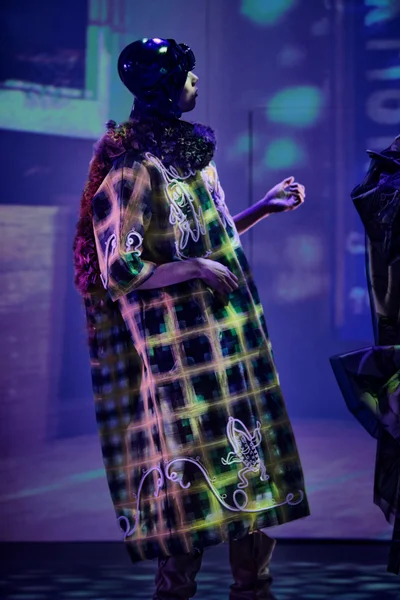 Look 36